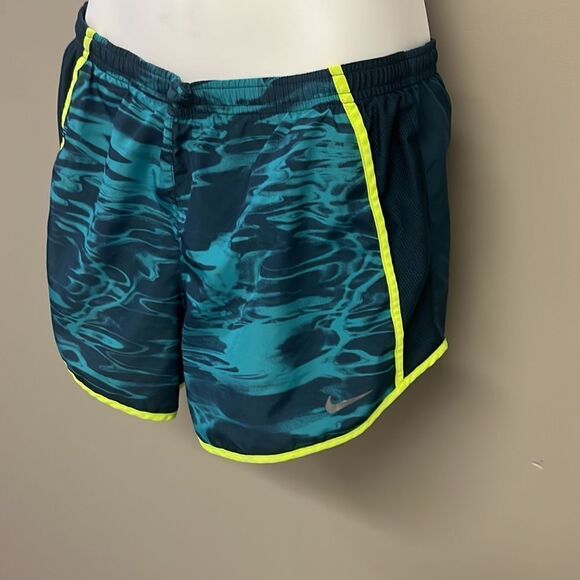Nike Running Multi Textured Shorts w/ Mesh Drawstring & Built-In Underwear- Med. - Picture 3 of 16